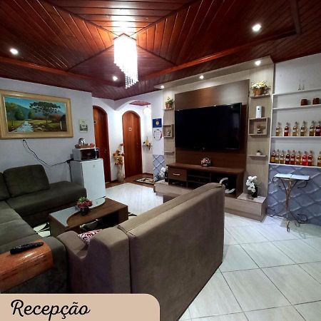 Hospedagem Alternativa Familia Martins 乌鲁比西 外观 照片