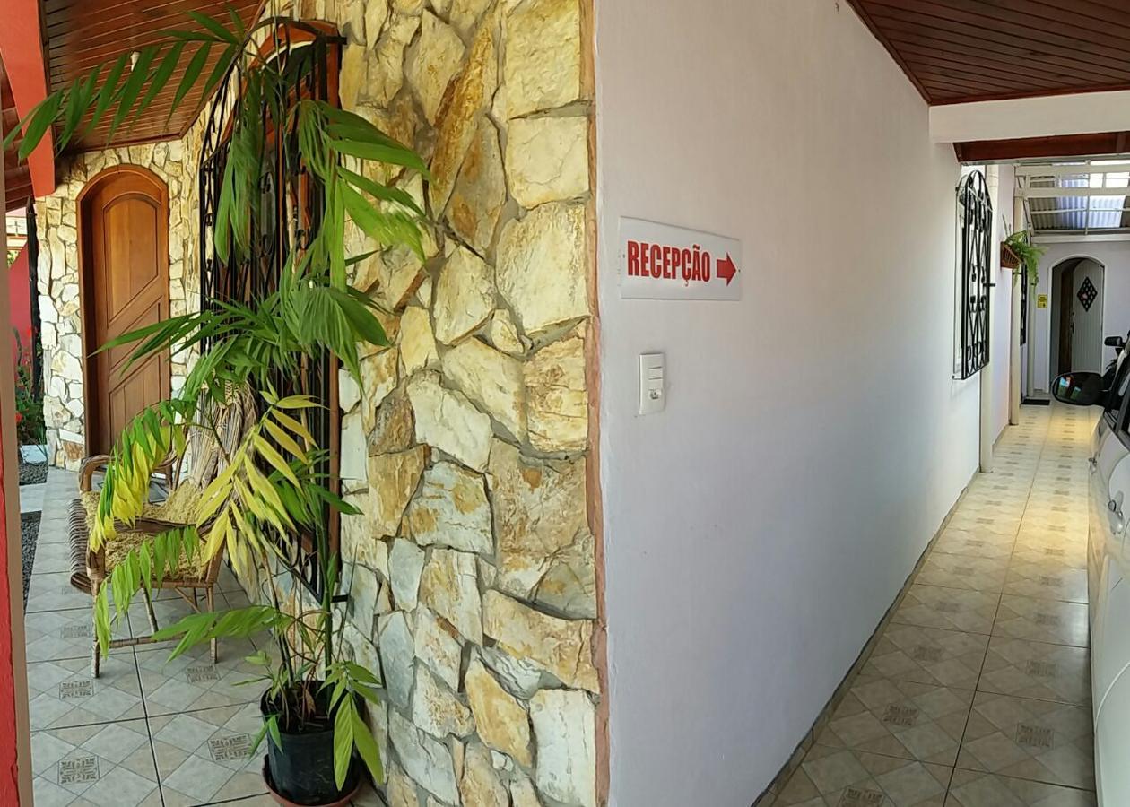 Hospedagem Alternativa Familia Martins 乌鲁比西 外观 照片